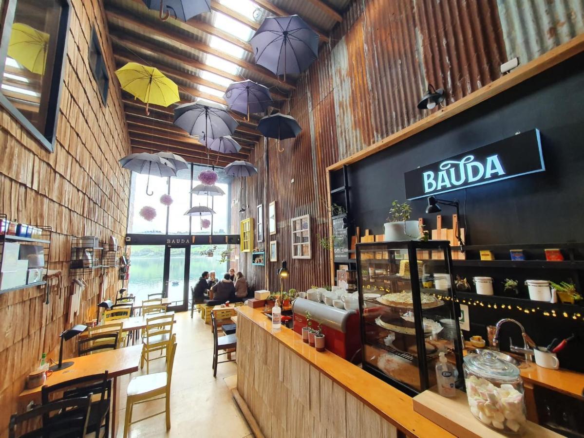 Hotel & Cafe Bauda Castro Ngoại thất bức ảnh